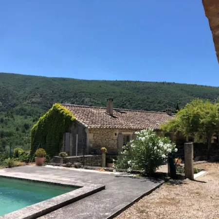 Dom wakacyjny Stylish House With Heated Pool In Lacoste (Vaucluse)